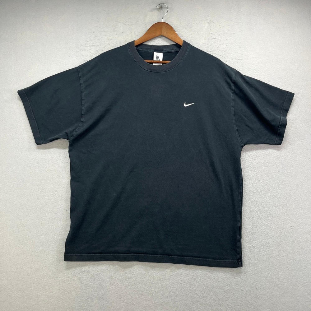 Nike T Shirt Mens XL Black Solo Swoosh Athleisure Activewear Casual Basic Tee